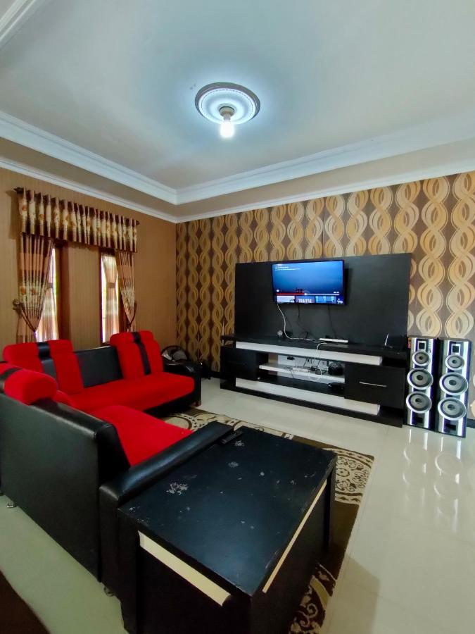Villa Edwin Puncak Bogor Extérieur photo