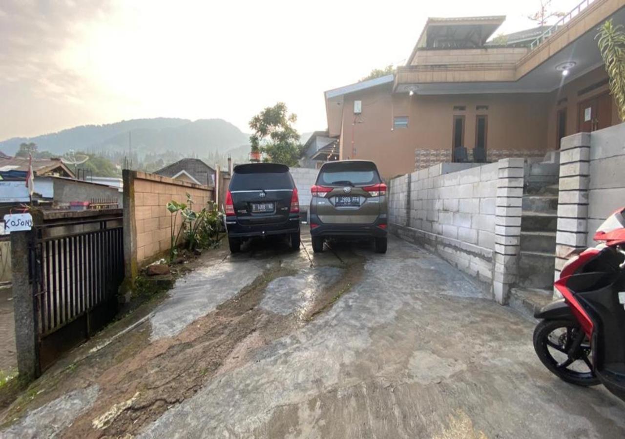 Villa Edwin Puncak Bogor Extérieur photo