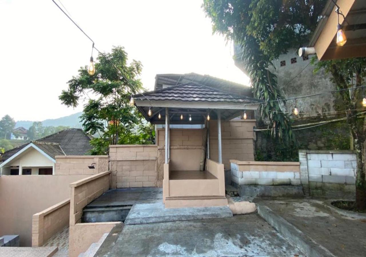 Villa Edwin Puncak Bogor Extérieur photo
